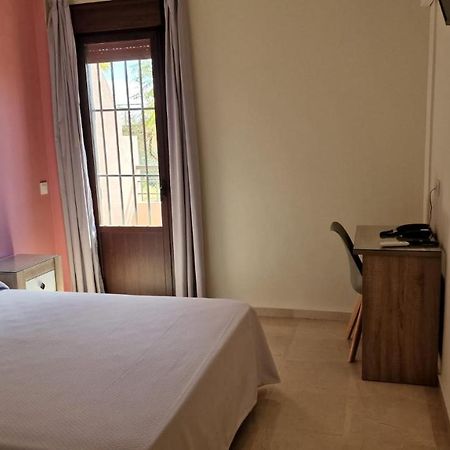 Hotel Nuevo Espartinas Eksteriør bilde