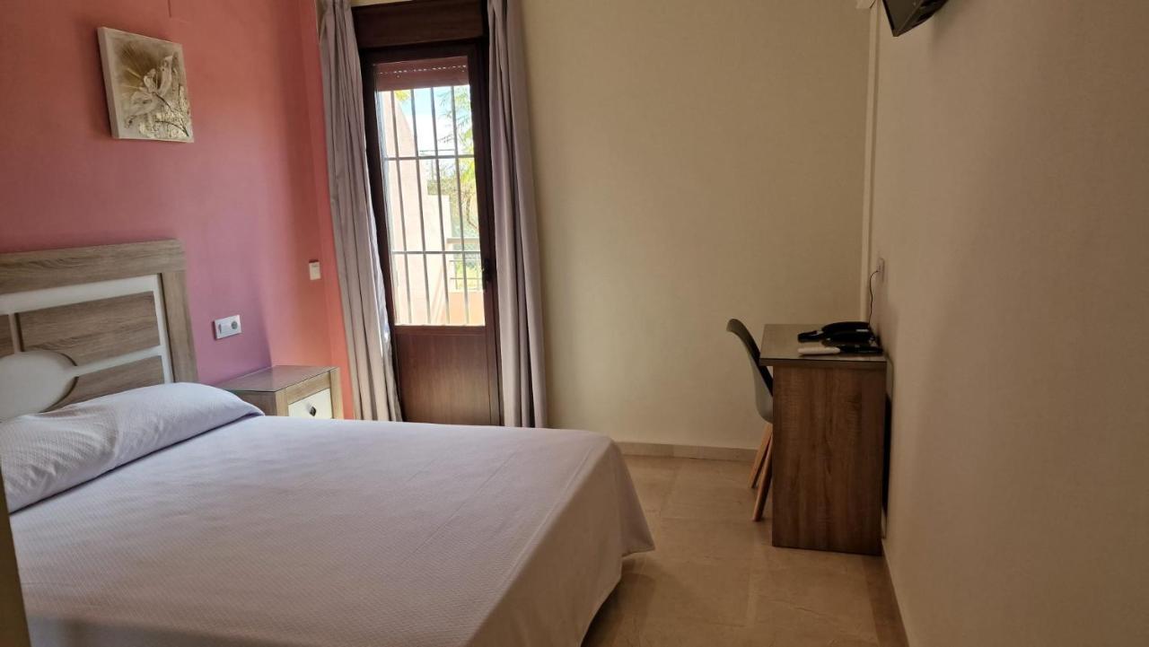 Hotel Nuevo Espartinas Eksteriør bilde