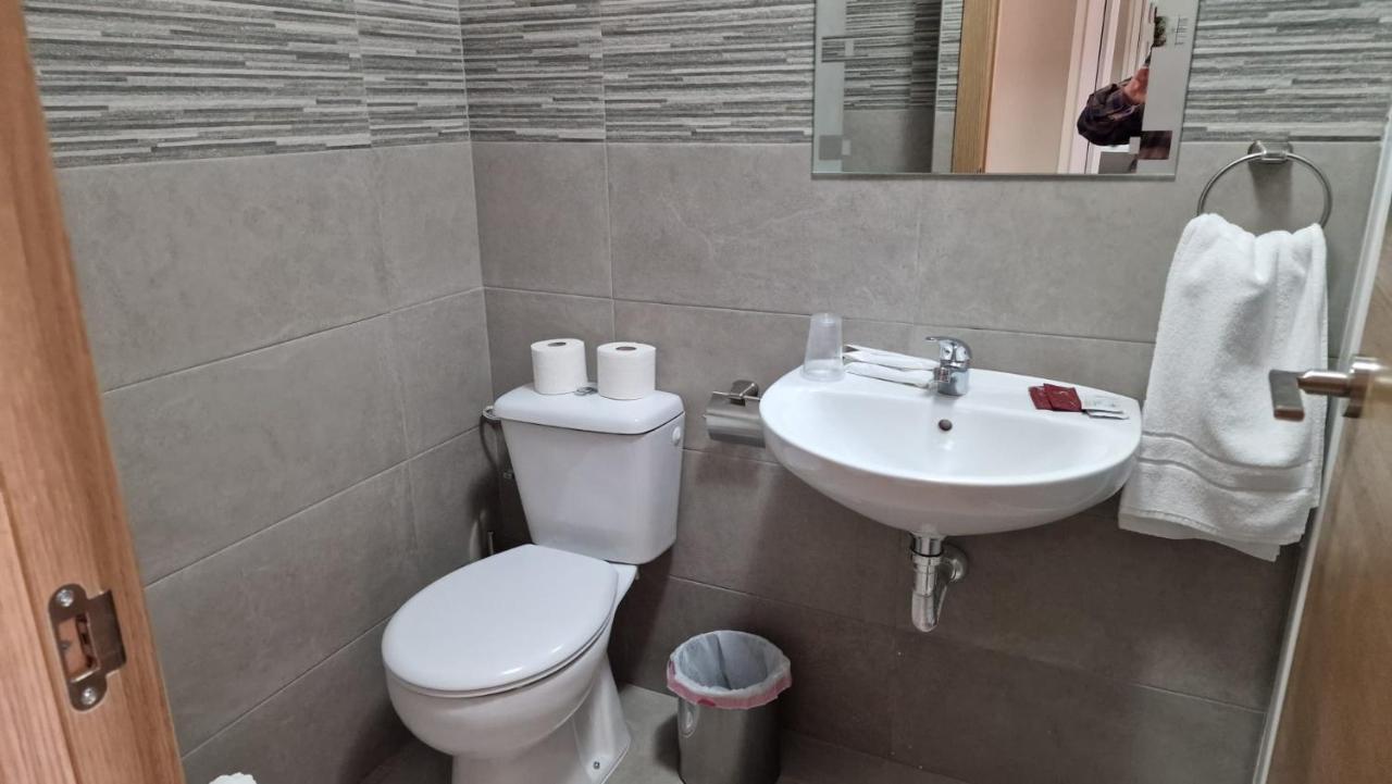 Hotel Nuevo Espartinas Eksteriør bilde